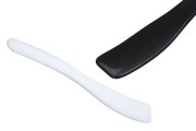 Spatule 62,6 mm en plastique (PP) de couleur noire ou blanche pour crème - 50 pcs