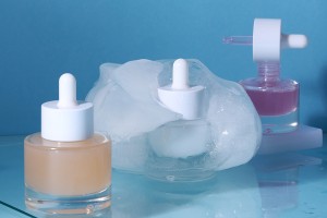 Γυάλινο μπουκαλάκι 20 ml με σταγονόμετρο και αποστραγγιστήρα-εικόνα_σύνθεση