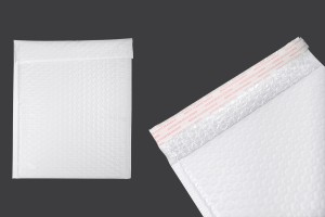 Enveloppes à bulles d'air aux dimensions 20x25  cm en blanc mat - 10 pcs-1