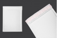 Enveloppes à bulles d'air aux dimensions 16x23,5 cm en blanc mat - 10 pcs