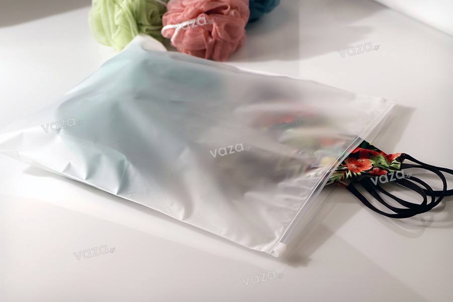 Sachets d'emballage en plastique 200 x 250 mm, semi-transparents mats avec fermeture éclair - 100 pcs