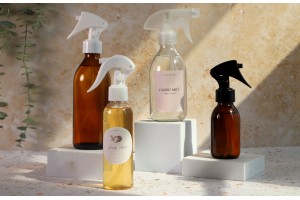 Pompe de pulvérisation 28/410 en plastique avec sécurité en différentes couleurs-εικόνα_σύνθεση