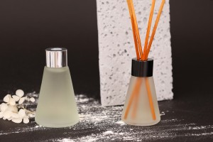 Mattflasche 50 ml in konischer Form, geeignet für Lufterfrischer-εικόνα_σύνθεση