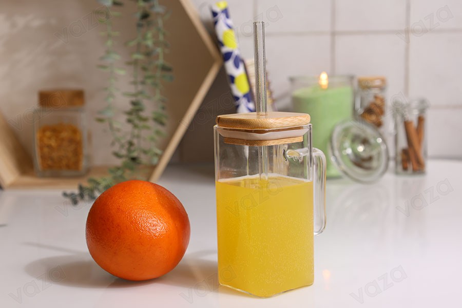Βάζο με χερούλι 350 ml τετράγωνο με ξύλινο καπάκι και τρύπα για καλαμάκι Βάζο με χερούλι 350 ml τετράγωνο με ξύλινο καπάκι και τρύπα για καλαμάκι-εικόνα_σύνθεση