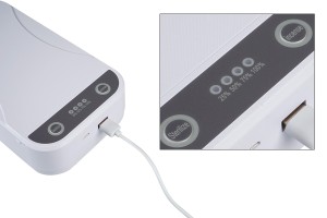 Gerät zum Sterilisieren von Gegenständen durch UV-Strahlung-εικόνα_σύνθεση