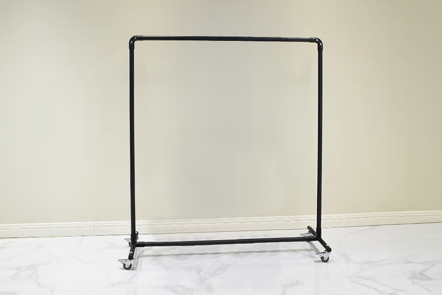 Bodenständer aus Metall 120x40x138 cm mit Rollen für Kleiderbügel