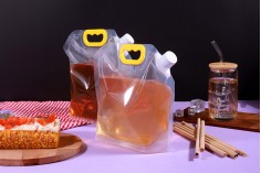 Doy Pack transparent 2.5L with white safety cap and handle - 10 pcs