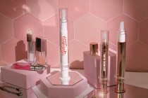 Tubo - siringa acrilica 10 ml airless per uso cosmetico con tappo - 6 pz Tubo - siringa acrilica 10 ml airless per uso cosmetico con tappo - 6 pz