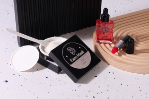 Ακρυλικό βάζο πολυτελείας 50 ml για κρέμα τετράγωνο με καπάκι και πλαστικό παρέμβυσμα-εικόνα_σύνθεση