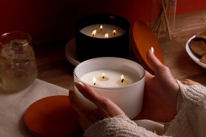 Pot en verre 520 ml rond pour bougies avec couvercle en bois et caoutchouc-εικόνα_σύνθεση