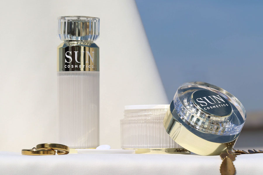 Luxury airless 50ml acrylic bottle with cream pump and acrylic cap Luxury airless 50ml acrylic bottle with cream pump and acrylic cap