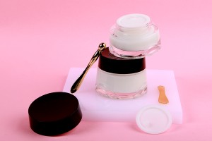 Pot en verre transparent 30 ml pour crème avec couvercle et joint en plastique-εικόνα_σύνθεση