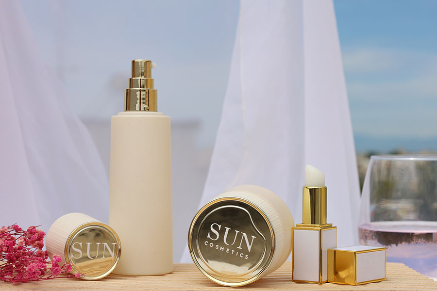 Vasetto di vetro di lusso da 30 ml in finitura beige opaco per crema, con coperchio e guarnizione in plastica Vasetto di vetro di lusso da 30 ml in finitura beige opaco per crema, con coperchio e guarnizione in plastica