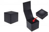 Cutie de lux cu inchidere magnetica de culoare neagra 110x110x110 mm cu buzunar interior din spuma (pentru borcane cod 1105-1-0)