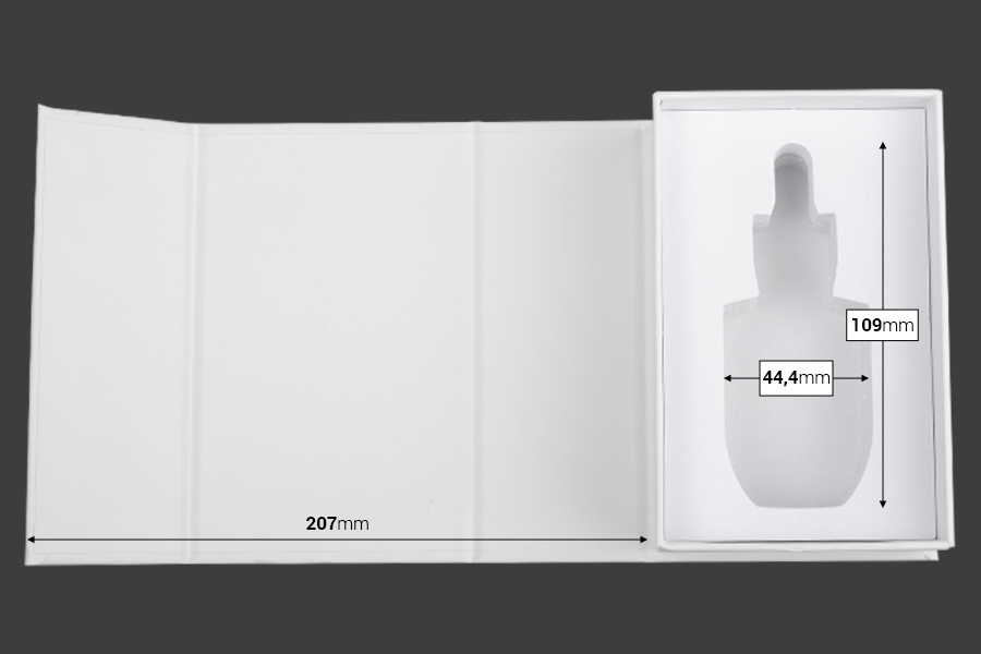 Boîte en papier blanc avec fermeture magnétique 90x140x55 mm (pour flacons de 30 ml code : 1020-70-0)