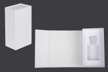 Boîte en papier blanc avec fermeture magnétique 90x160x60 mm (pour flacons de 50 ml code : 315-7-50 et 1110-9-50-1-0)) Boîte en papier blanc avec fermeture magnétique 90x160x60 mm (pour flacons de 50 ml code : 315-7-50 et 1110-9-50-1-0))