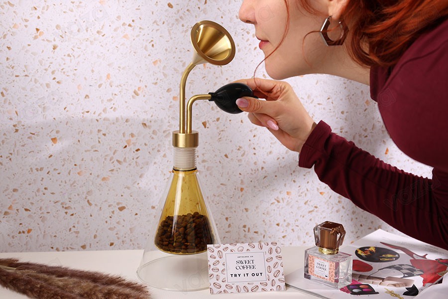 Fragrance sampling machine with black short bulb atomizer Fragrance sampling machine with black short bulb atomizer-image_group