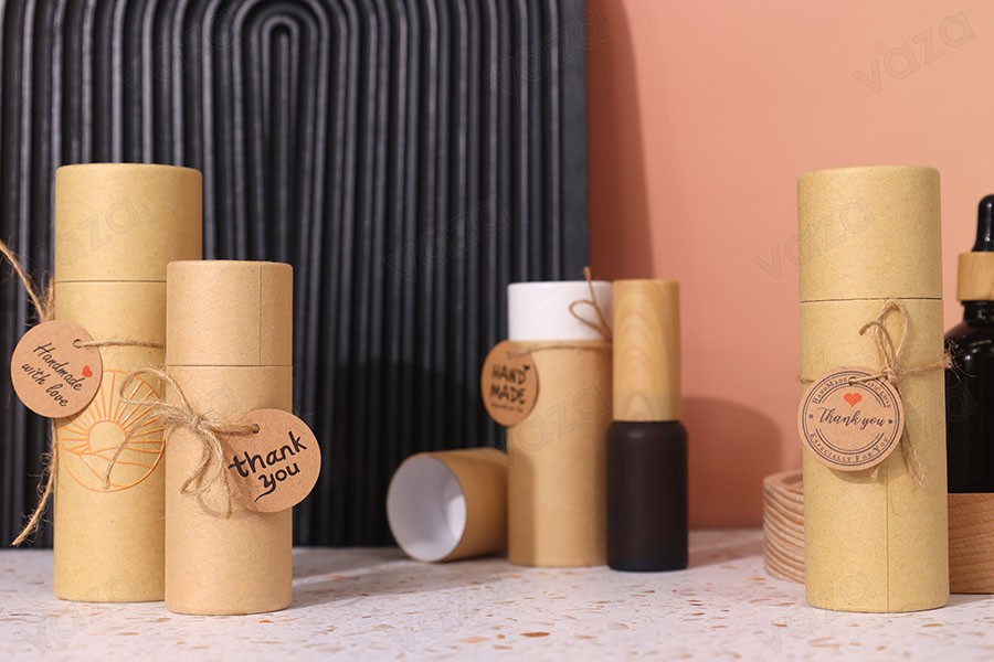 Étiquettes en papier « faites main » avec trou et ficelle - 100 pièces Étiquettes en papier « faites main » avec trou et ficelle - 100 pièces-εικόνα_σύνθεση