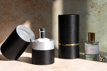 Boîte à papier cylindrique aux dimensions 155 x 74 mm en noir - couleur or Boîte à papier cylindrique aux dimensions 155 x 74 mm en noir - couleur or