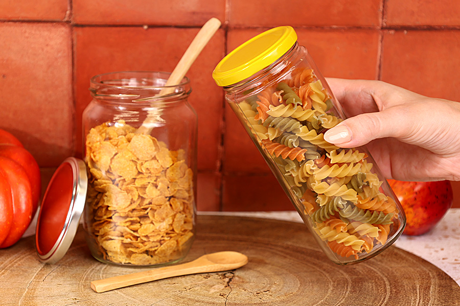Pot en verre sous la forme d'un tube 500 ml pour aliments et épices (Twist Off 63) Pot en verre sous la forme d'un tube 500 ml pour aliments et épices (Twist Off 63)