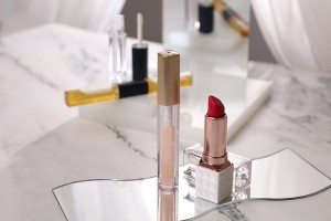 Kuti për lip gloss 4 ml me kapak në ngjyrë shampanje-imazh_grup