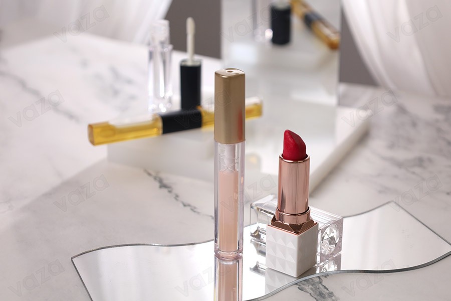 Flacone per lip gloss da 4 ml con coperchio in colore champagne.-gruppo_immagini