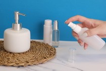 Μπουκαλάκι πλαστικό 60 ml οβάλ με αντλία και καπάκι για αντισηπτικά χεριών ή προϊόντα καθαρισμού Μπουκαλάκι πλαστικό 60 ml οβάλ με αντλία και καπάκι για αντισηπτικά χεριών ή προϊόντα καθαρισμού
