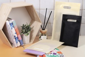 Sacs écologiques, non tissés et recyclables avec poignée 150 x 220 mm - 50 pcs-3