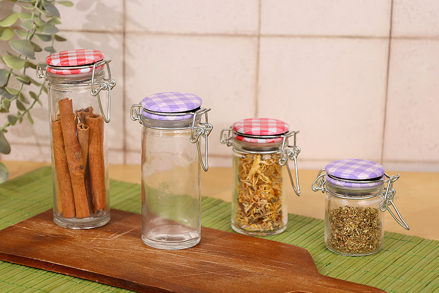 120ml round glass jar with airtight lid in size 130x45 mm (lid with rubber seal and stainless wire) 120ml round glass jar with airtight lid in size 130x45 mm (lid with rubber seal and stainless wire)