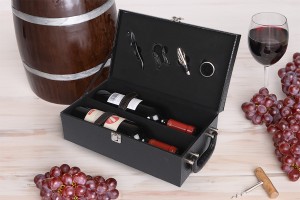 Étui de luxe pour 2 bouteilles de vin avec accessoires et doublure en cuir noir-3