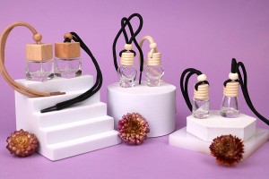 Μπουκαλάκι για αρωματικό αυτοκινήτων 5ml καρδούλα με ξύλινο καπάκι και τάπα - 25τμχ-εικόνα_σύνθεση