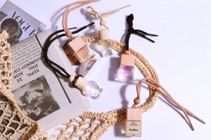 7ml würfelförmige Auto-Lufterfrischerflasche mit quadratischem Holzverschluss und Stopfen – 25 Stück-εικόνα_σύνθεση