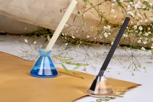 Bottiglia decorativa in vetro da 200 ml per profumare l'ambiente-εικόνα_σύνθεση