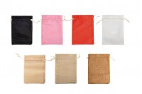 Pochette 90x115 mm en tissu de lin de différentes couleurs avec cordon