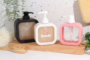 Shishe plastike 500 ml me pompë për produkte për kujdesin e lëkurës me ngjyra të ndryshme     -εικόνα_σύνθεση