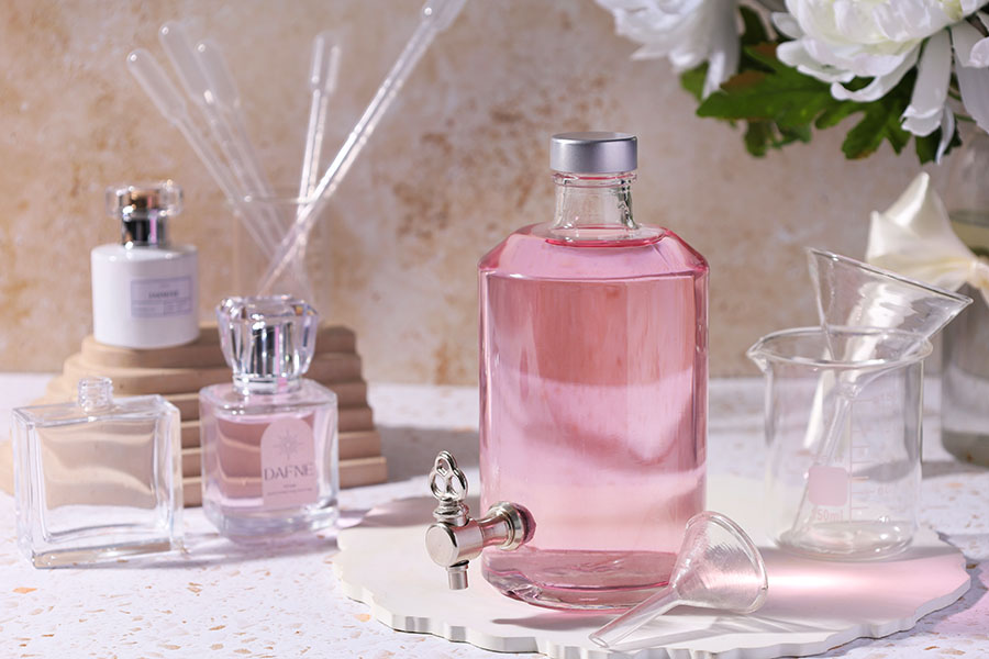 Flacon en verre 1000 ml pour parfums avec support pour robinet (choisir le robinet parmi les accessoires)*