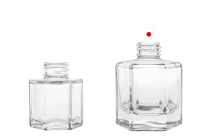 120 ml transparente Glasflasche mit Rattanstäbchen für den Diffusor-εικόνα_σύνθεση