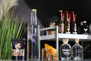 Bouteille en verre 700 ml avec col PP31.5 - convient pour les liqueurs et les boissons-εικόνα_σύνθεση