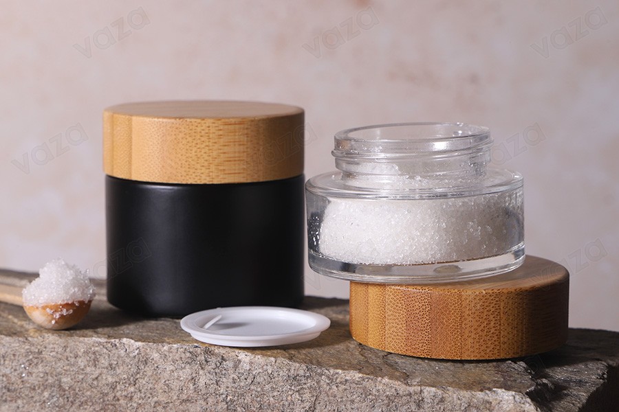 Γυάλινο βάζο 30 ml με bamboo καπάκι και πλαστικό παρέμβυσμα σε διάφανο ή μαύρο χρώμα-εικόνα_σύνθεση