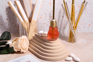 Bouchon métallique avec prise pour paille pour bouteille - lampe-3