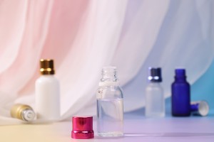 Καπάκι αλουμινίου ασφαλείας PP18 με εσωτερικό σταγονομετρητή σε διάφορα χρώματα-εικόνα_σύνθεση