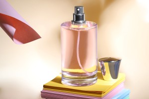Vaporisateur avec bouchon argenté pour flacons de parfum avec fermeture de sécurité « Crimp » 15 mm-5