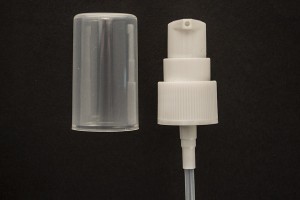 Plastic cream dispenser pump with transparent overcap and PP20 finish.-1