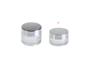 Pot en verre pour crème de 30ml avec couvercle en aluminium argenté, joint intérieur sur le couvercle et plastique sur le pot-3