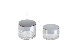 Pot en verre pour crème de 50ml avec couvercle en aluminium argenté, joint intérieur sur le couvercle et plastique sur le pot-4