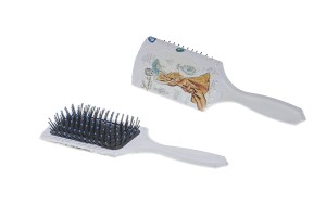 Haarbürste mit Decoupage-εικόνα_σύνθεση
