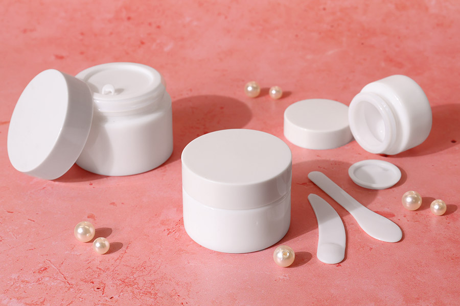 30ml white glass jar for creams with cap, liner and plastic sealing disc.-image_group