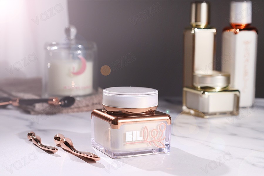 Pot de luxe de 30ml en acrylique, à double fond avec joint intérieur sur le couvercle et plastique sur le pot-εικόνα_σύνθεση