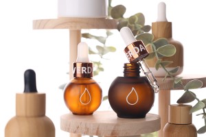 Shishe qelqi 20 ml, sferike, në ngjyrë karamel mat-gruppo_immagini