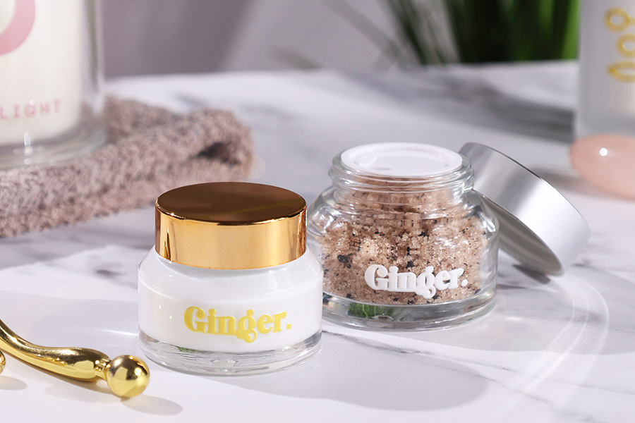 Bouchon en plastique avec revêtement en aluminium et joint intérieur pour pots de 50 ml-photo_groupe